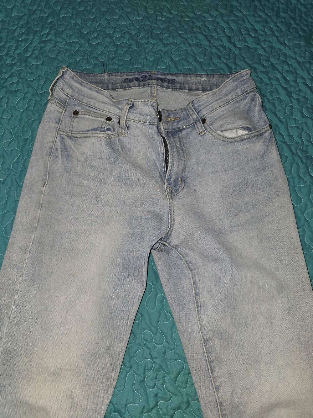 Rue21 Light Wash Slim Jeans - Pale Blue